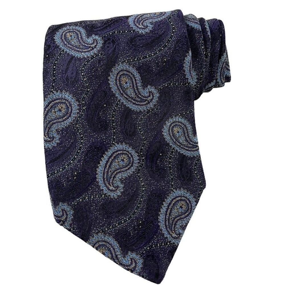 Jos A Bank Signature Collection Mens Purple Blue Paisley Neck Tie Necktie Silk